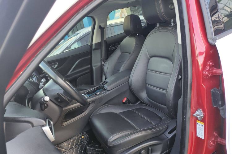 Used Jaguar F-PACE 2016 2.0T Two-Wheel Drive Urban Luxury Edition
