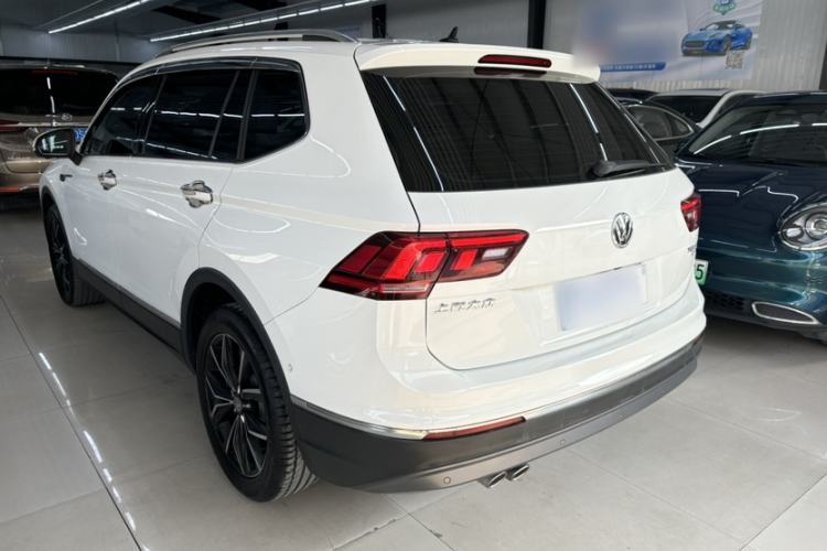 Used Volkswagen Tiguan L 2019 Revised 330TSI Automatic Two-Wheel Drive Smart & Luxury Edition China VI Standard
