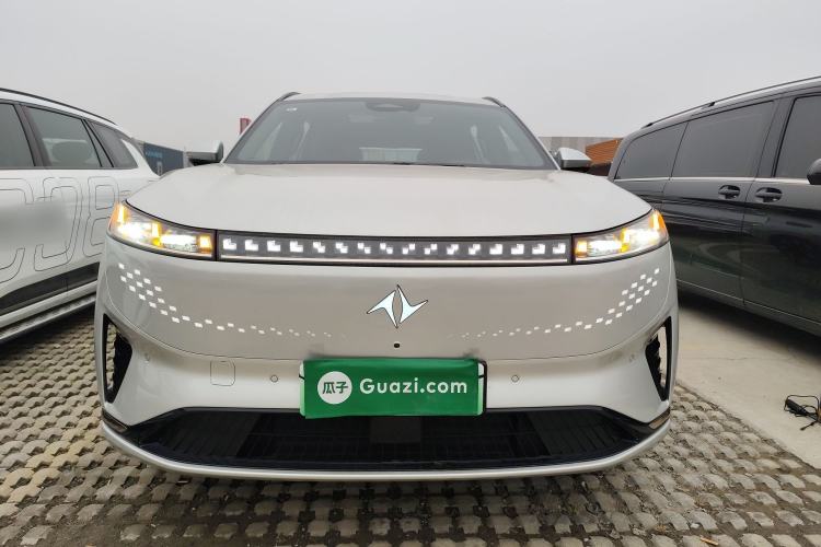 Used  eπ008 2024 210Max Range-Extended Version 6 Seats