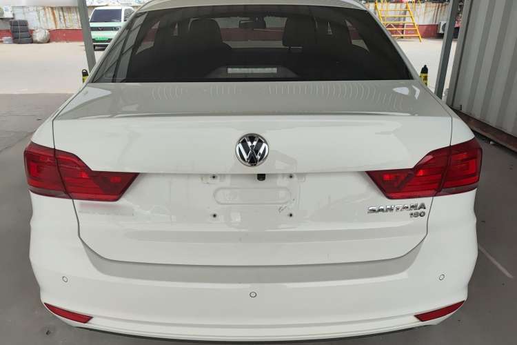 Used Volkswagen Santana 2016 1.6L Automatic Comfort Edition