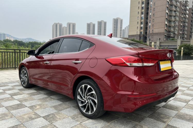 Used Hyundai Elantra 2019 1.4T Dual-Clutch Xuan Dong · Dynamic Model