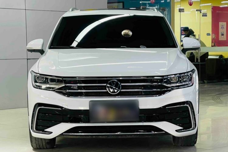 Used Volkswagen Tiguan L 2023 Restyled 330TSI Automatic Two-Wheel Drive R-Line Enhanced Comfort Version
