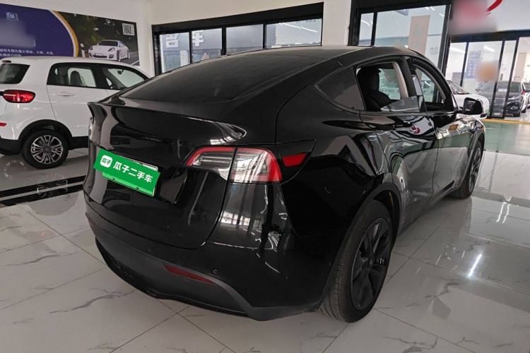 Used Tesla Model Y 2023 Rear-Wheel-Drive Version
