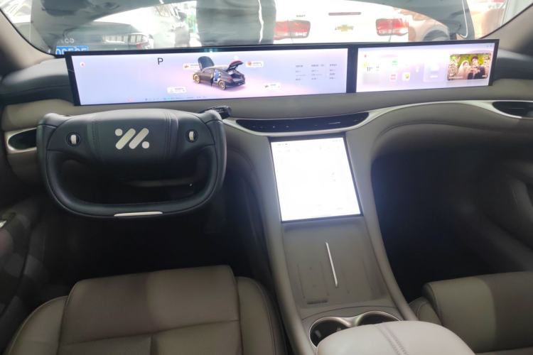 Used  L6 2025 Ultra Model
