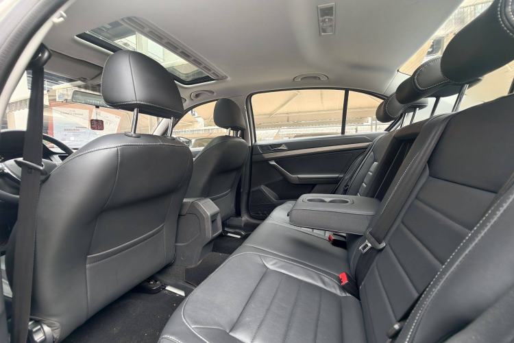 Used Volkswagen Lavida 2017 230TSI DSG Comfort Edition
