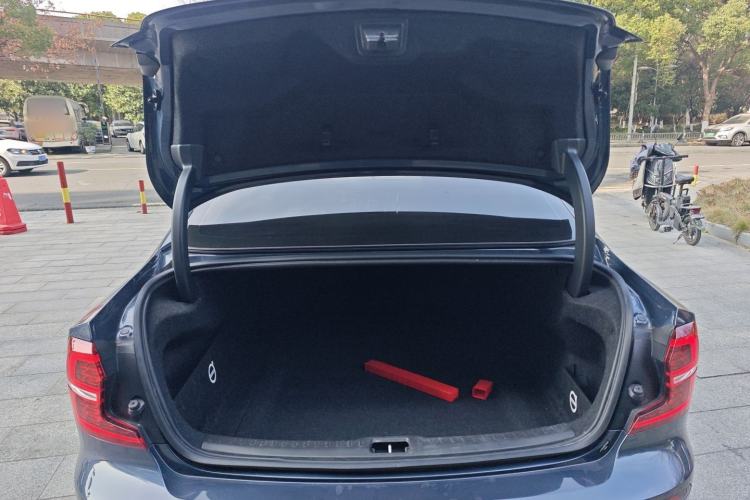 Used Volvo S60 2022 B4 Zhiyi Luxury Edition