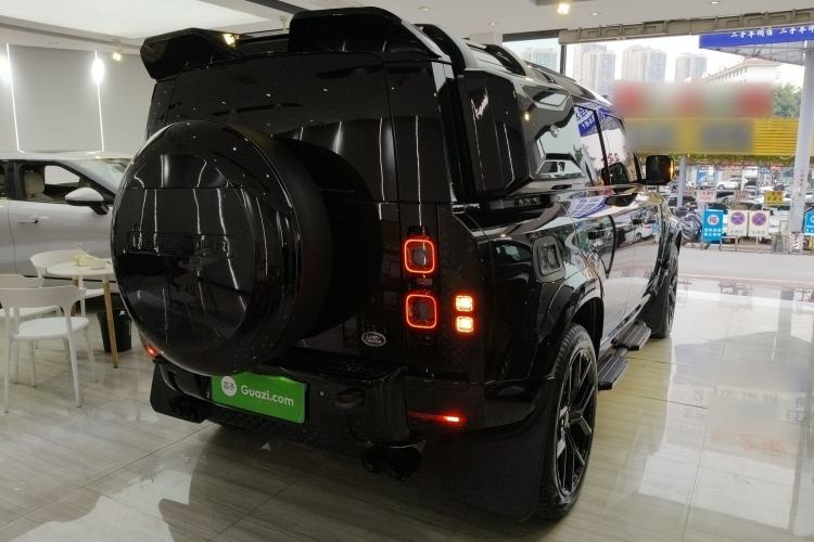 Used Land Rover Defender 2023 Facelift 110 3.0T P400 X-DYNAMIC HSE
