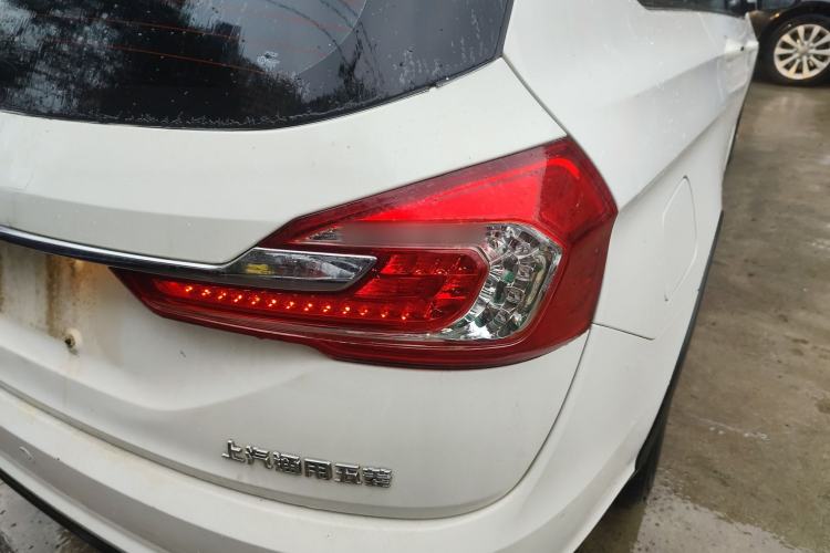 Used Baojun 310W 2017 1.5L Manual Fashion Model China V
