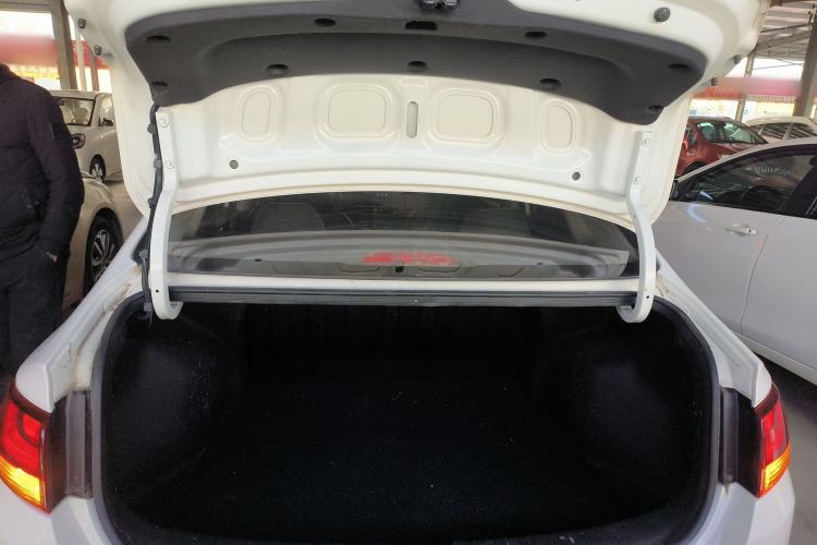 Used Hyundai Celesta 2017 1.6L Automatic Enjoyment Version GLS