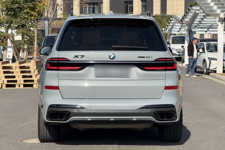 Used BMW X7 2023 xDrive40i Luxury M Sport Package
