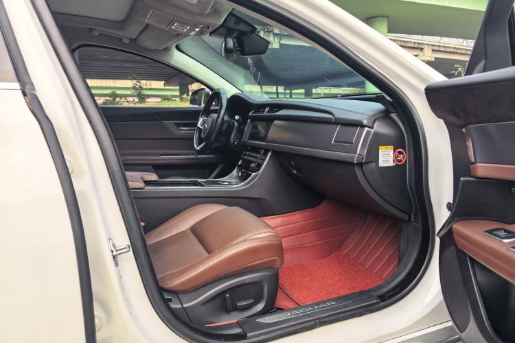 Used Jaguar XFL 2018 XFL 2.0T 250 PS Luxury Edition
