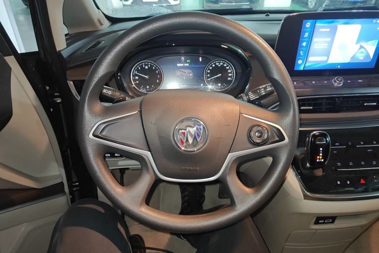 Used Buick GL8 2023 Land Executive Class Comfort Model
