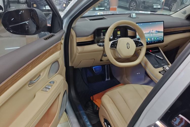 Used Hima AITO M7 2024 1.5T Rear-Drive Plus Version 5 Seats
