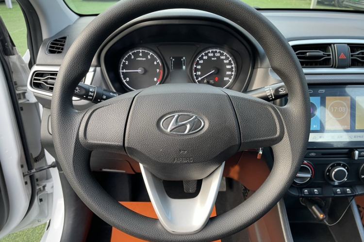 Used Hyundai Verna 2017 1.4L Manual Refreshed Version China V Standard
