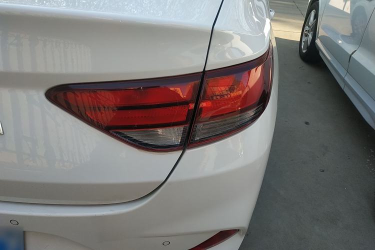 Used Hyundai Celesta 2018 1.6L Automatic GL Enjoyment Edition China VI compliant