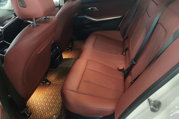 Used BMW i3 2024 eDrive 35 L
