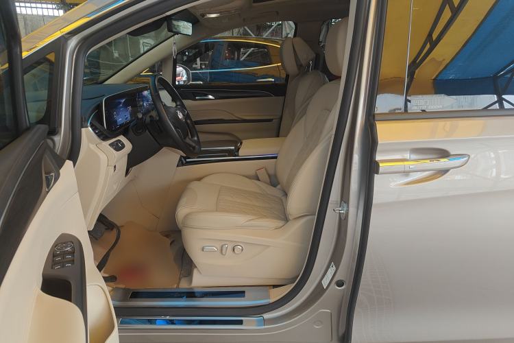 Used Buick GL8 2023 ES Lu Zun Luxury Model
