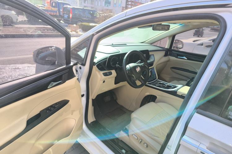 Used Buick GL8 2022 ES Land Cruiser 653T Luxury Model