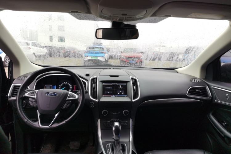 Used Ford Edge 2015 2.0T GTDi Two-Wheel-Drive High-Line Version