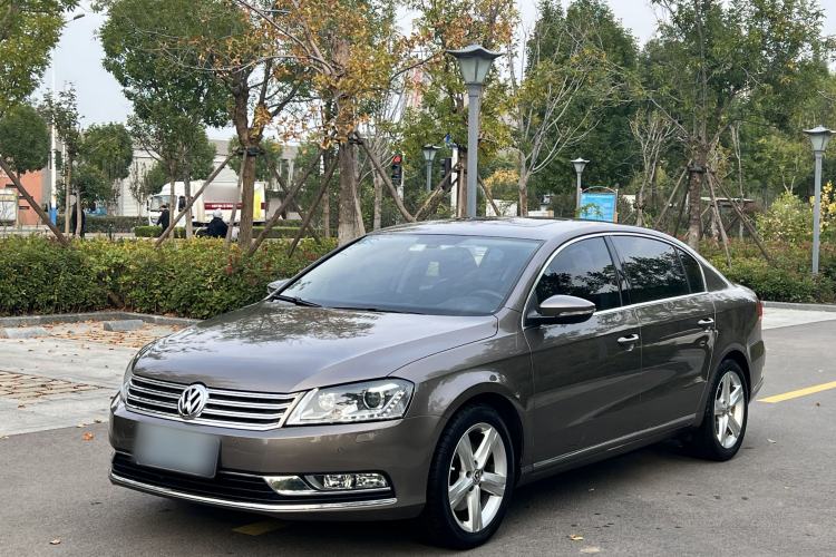 Used Volkswagen Magotan 2016 1.8TSI Luxury Comfort Model
