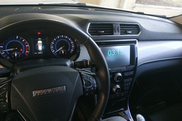 Used Haval H2 2018 Red-Label 1.5T Manual Two-Wheel Drive Elite Model
