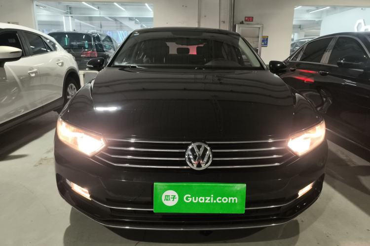 Used Volkswagen Magotan 2018 330TSI DSG Advanced Model
