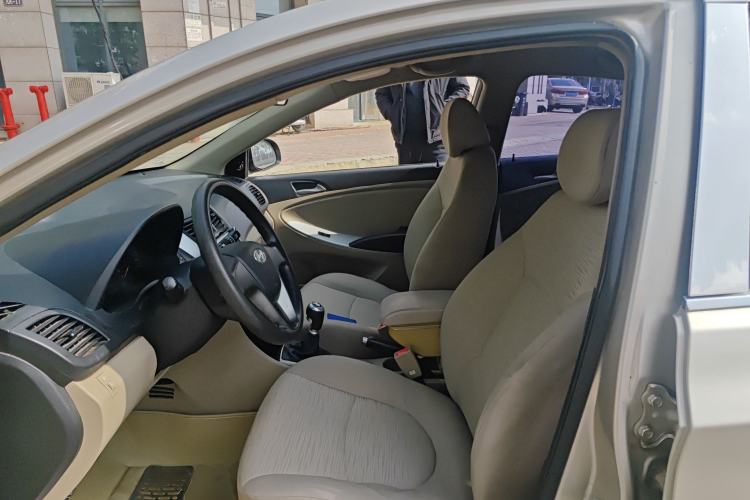 Used Hyundai Verna (older generation) 2014 1.4L Manual Fashion GS Model
