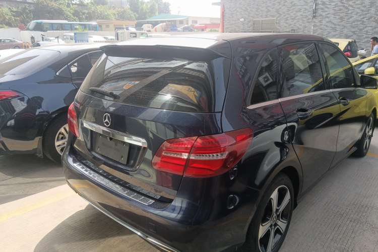 Used Mercedes-Benz B-Class 2017 B 200 Fashion Model
