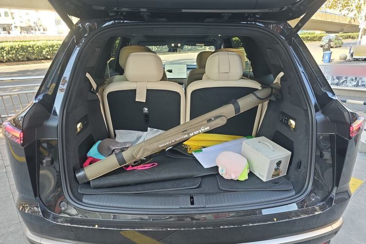 Used ONVO Luxeed L90 
