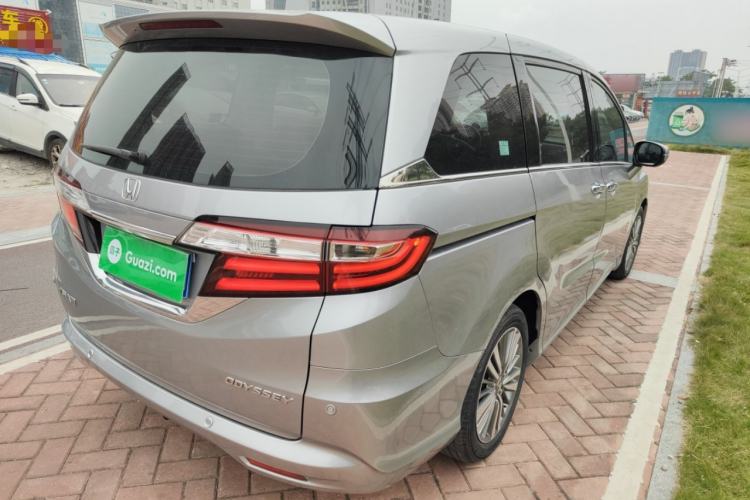 Used Honda Odyssey 2018 2.4L Luxury Edition
