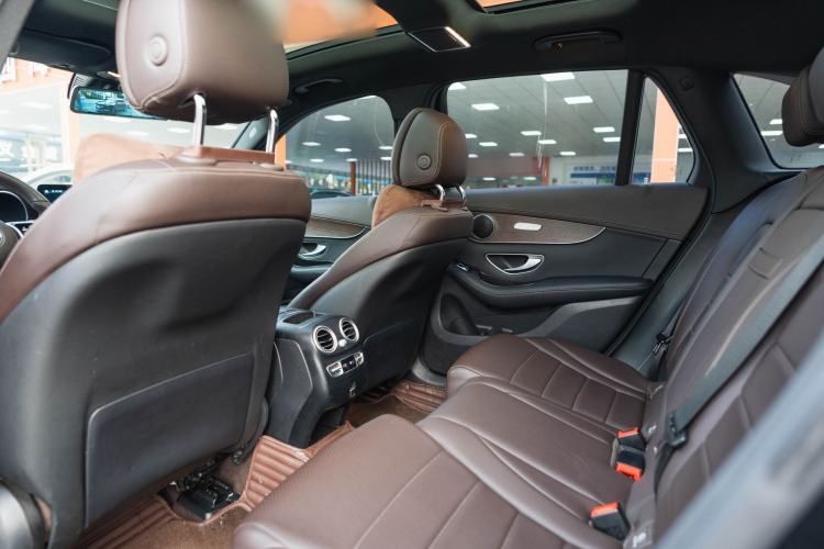 Used Mercedes-Benz GLC 2022 Facelift GLC 260 L 4MATIC Luxury Edition