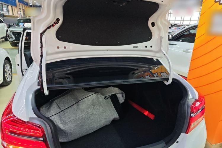 Used Toyota YARiS L 2020 1.5L CVT Leading Edition
