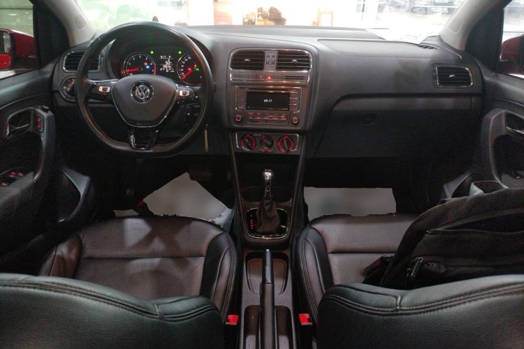 Used Volkswagen Polo 2016 1.6L Automatic Comfort Model
