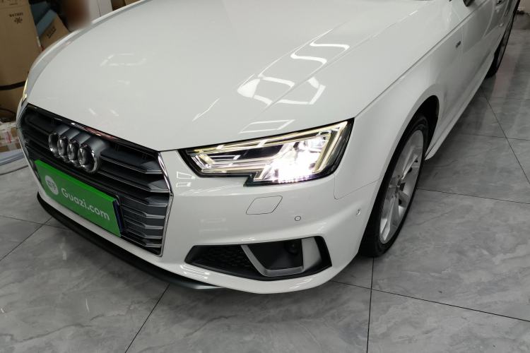 Used Audi A4L 2019 40 TFSI Fashion Edition China VI Emission Standard
