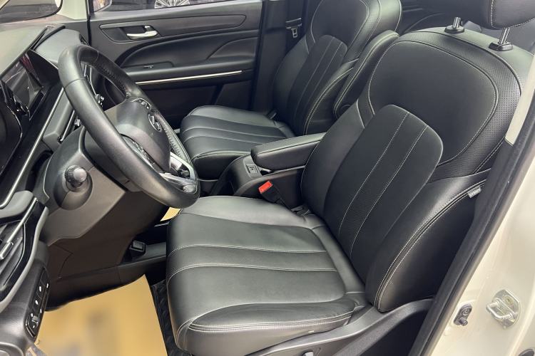 Used GAC Trumpchi M6 2021 270T DCT Luxury Edition (7-seater)
