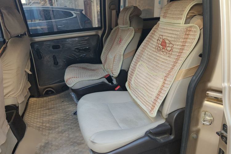 Used Wuling Hongguang V 2019 1.5L Enjoyment Version China VI LAR
