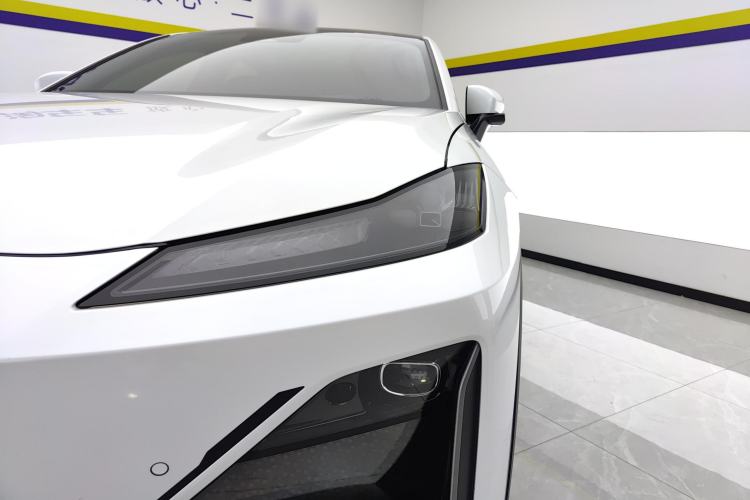 Used  S07 2023 200Max Range-Extended Version
