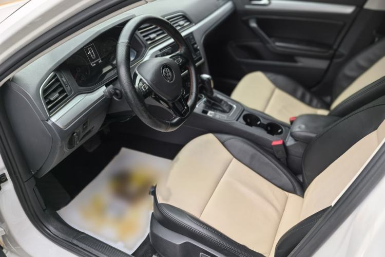 Used Volkswagen Lamando 2019 230TSI DSG Fashion Edition China VI