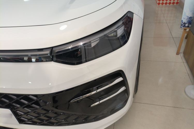 Used Volkswagen Tayron 2025 Tharu L 330TSI Two-Wheel Drive Elite City Package
