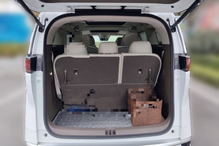 Used Denza D9 2022 EV 620 Prestige Model
