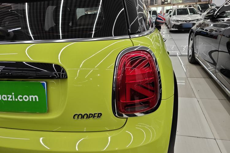 Used  MINI 2022 Updated 1.5T COOPER Artist
