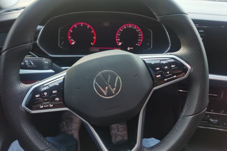 Used Volkswagen Passat 2022 330TSI Luxury Edition
