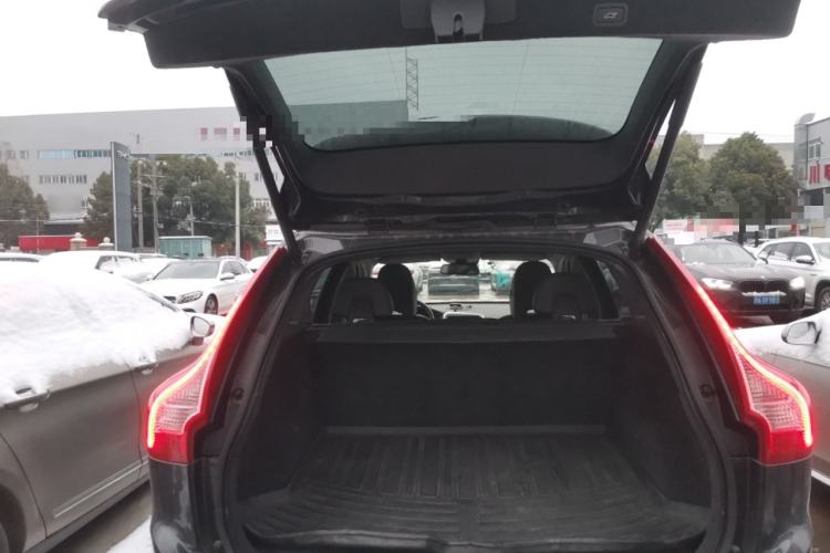 Used Volvo XC60 2014 T5 Zhiyi Edition
