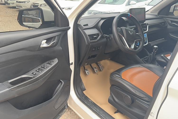 Used Wuling Hongguang S3 2018 1.5T Manual Comfort Model China V Standard
