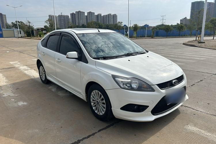 Used Ford Focus 2013 Hatchback Classic 1.8L Automatic Fashion Edition
