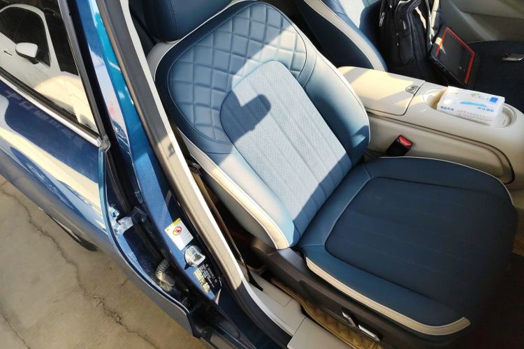 Used ORA Good Cat 2023 401 km Standard Range Premium Version Lithium Iron Phosphate
