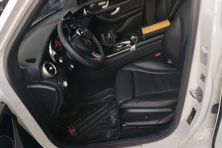 Used Mercedes-Benz GLC 2018 GLC 260 4MATIC Luxury Model