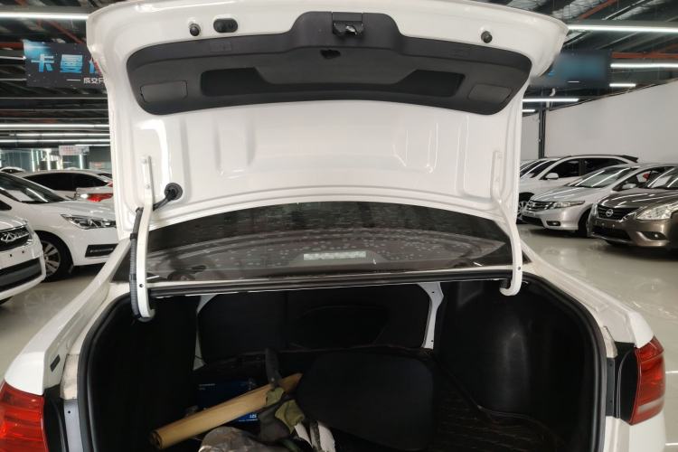 Used Volkswagen Lavida 2017 1.6L Automatic Comfort Edition
