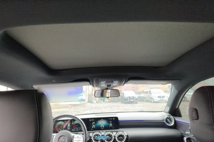 Used Mercedes-Benz A-Class 2022 Revised Version A 200 L Sport Sedan Fashionable Style
