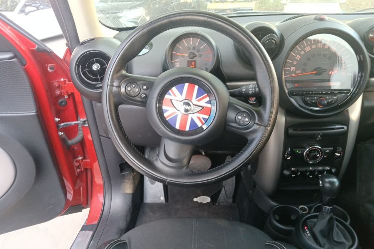 Used  Countryman 2014 1.6L COOPER Fun

